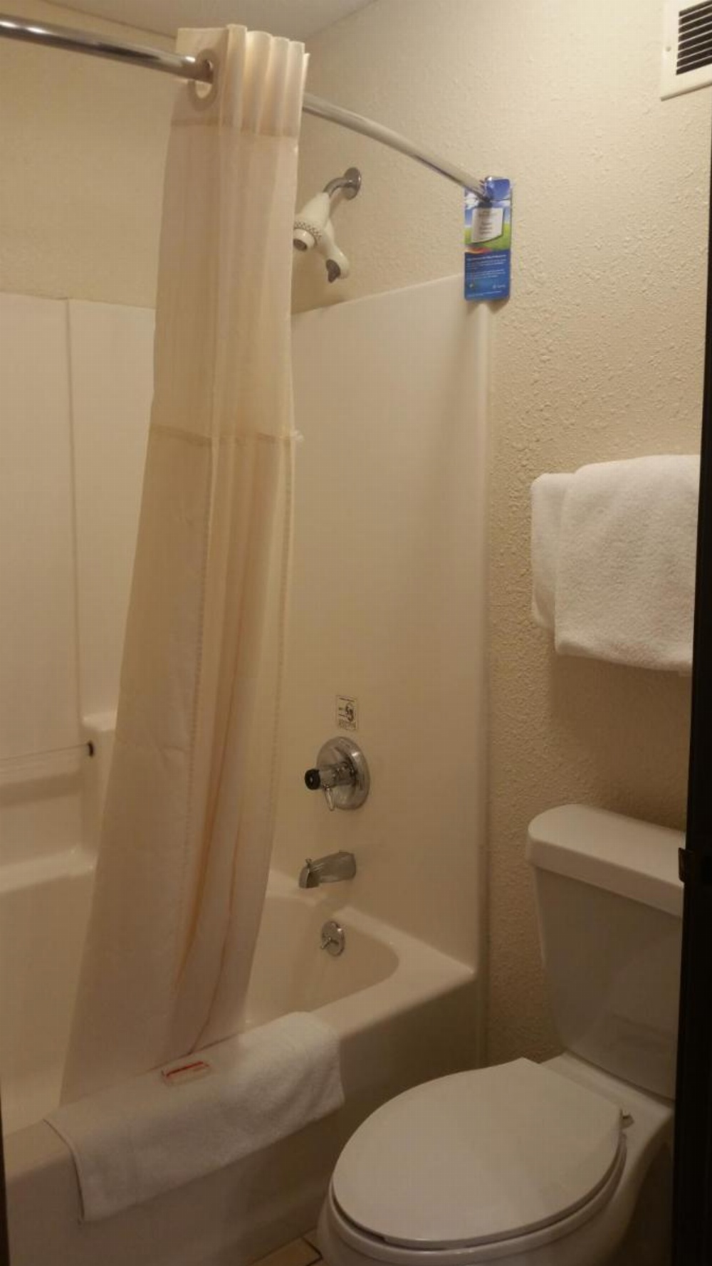Room image 5