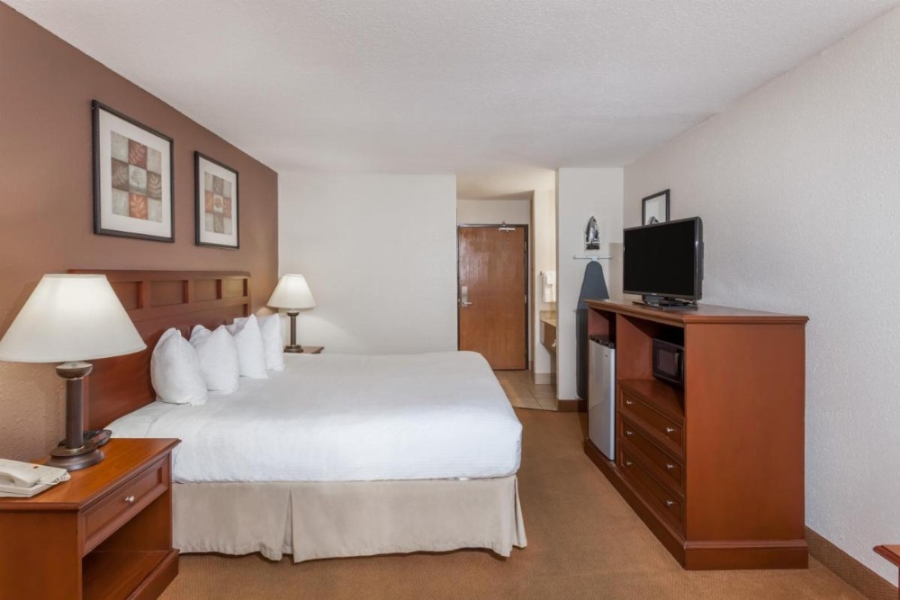 Room image 2